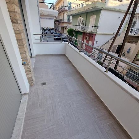 Agora Luxury Apartment 1 Loutráki Buitenkant foto
